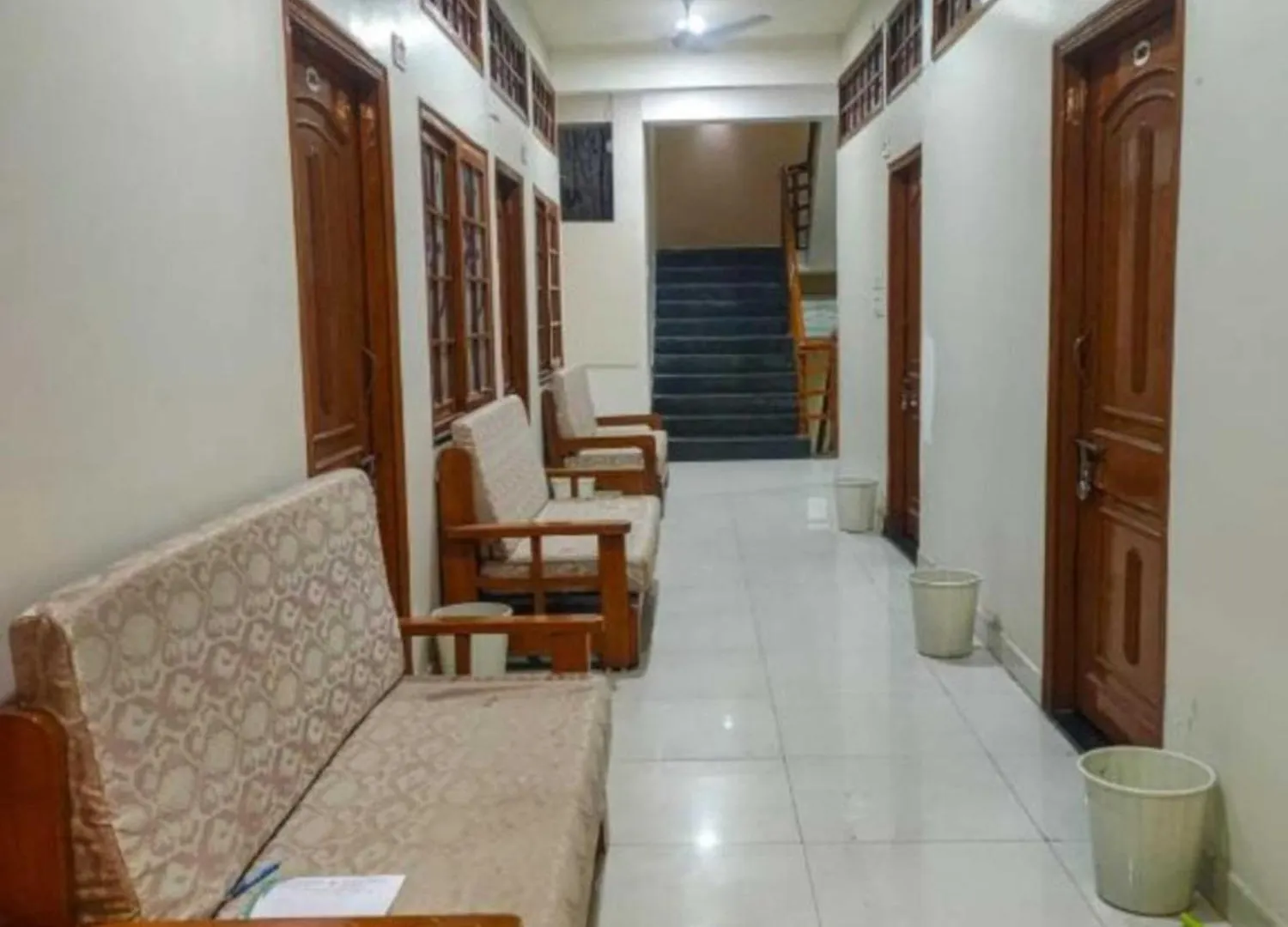 Hotel Jsb Inn Varanasi - Prime Location And Luxury Room Quality 0*,
